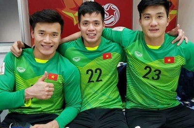 Thủ môn U23 Việt Nam lứa Thường Châu chính thức có bằng HLV