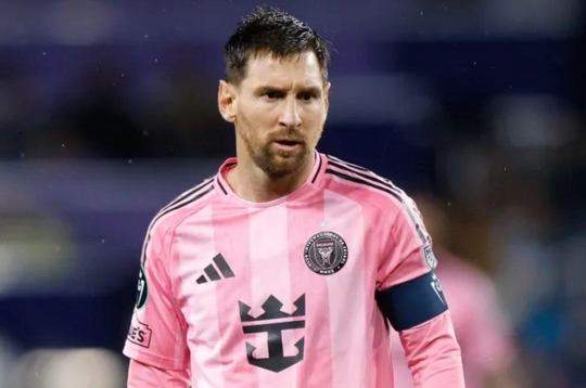 Chơi cực hay, Messi vẫn 'gánh' không nổi Inter Miami