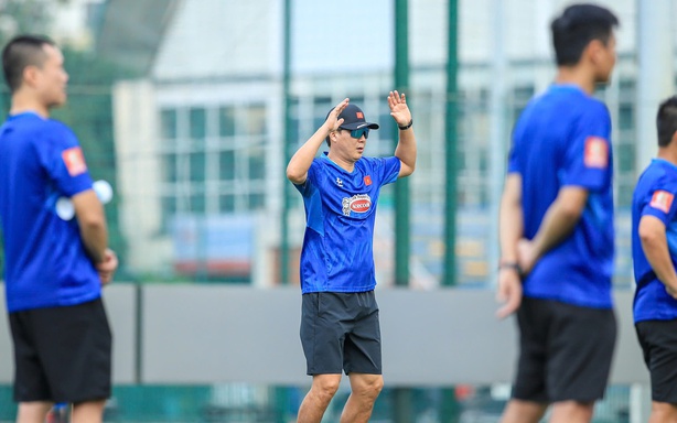 HLV Kim Sang Sik tìm lời giải cho mục tiêu vô địch ASEAN Cup