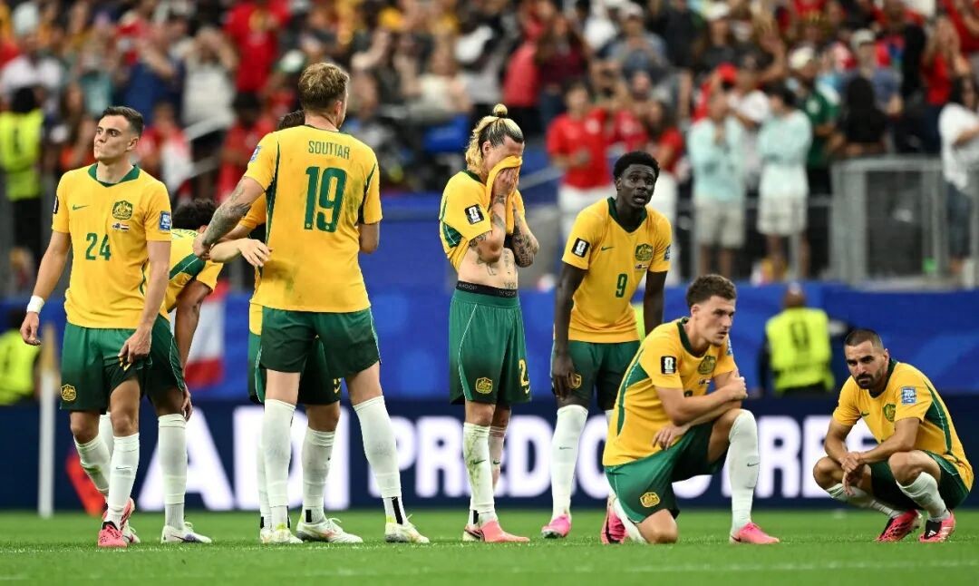 Úc "tự hủy", các đội châu Á bị loại sạch