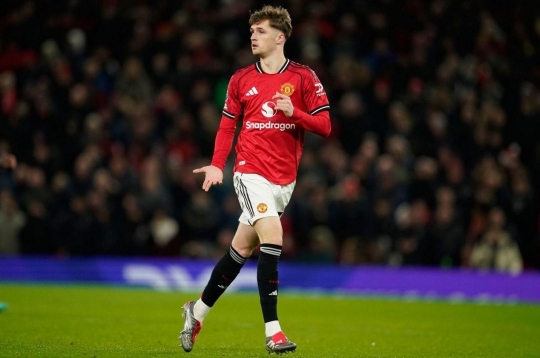 Carrick bất ngờ gọi tên sao trẻ Man United sau loạt luân lưu nghẹt thở