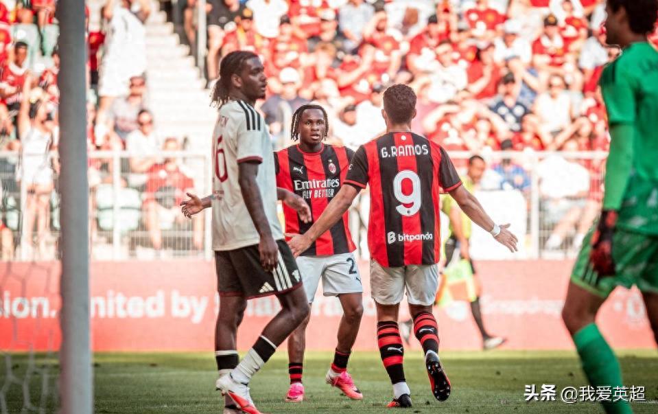 4-2! AC Milan ghi liền 3 bàn lội ngược dòng đánh bại Man Utd, Amorim giành chiến thắng đầu tiên, tân binh 80 triệu euro có 1 bàn và 2 kiến tạo
