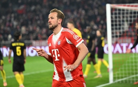 Bayern Munich tìm chiến thắng từ hàng công