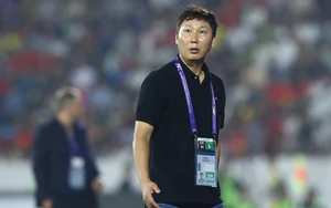 Hàng phòng ngự đội tuyển Việt Nam làm khó HLV Kim Sang Sik