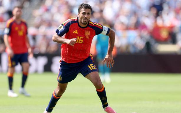 Man City: Rodri là chìa khóa thành công của Maresca
