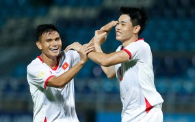 ASEAN Cup và cái 'ao làng' đã chật