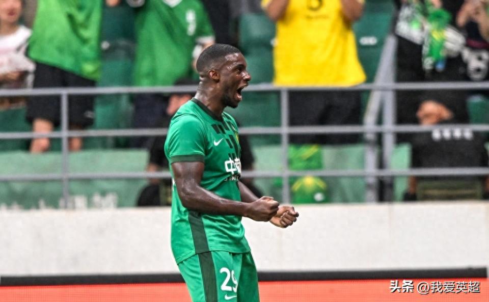 Bất bại 6 trận tại Chinese Super League! Bắc Kinh Quốc An thắng Chiết Giang 2-1, Vương Ngọc Đống kiến tạo, Trương Hy Triết 35 tuổi vào sân thay người ghi bàn quyết định và dội cột.
