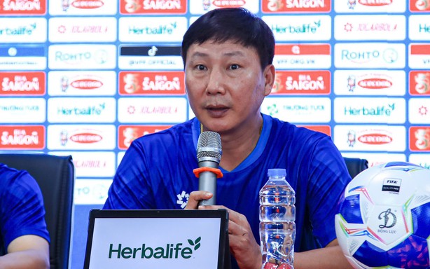 HLV Kim Sang Sik gửi thông điệp mạnh mẽ trước ASEAN Cup