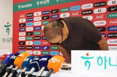 NÓNG: HLV Park Hang Seo từ chức sau cú sốc World Cup của Hàn Quốc