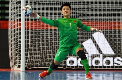 Thủ môn top 10 thế giới trở lại, ĐT Việt Nam hòa đội Thái Lan 2-2
